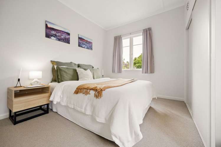 24 Sutton Crescent Hillcrest_10