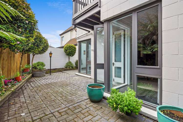 1 Farnham Place Ilam_18