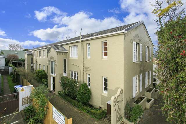 2/4 Sarawia Street Newmarket_1
