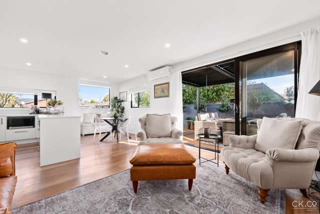 1/51 Kings Crescent Lower Hutt_2