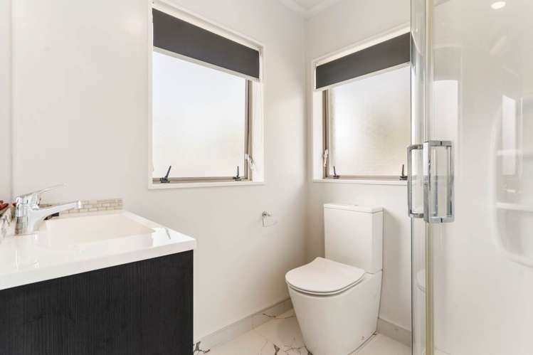 2/1 Travers Place Northpark_19
