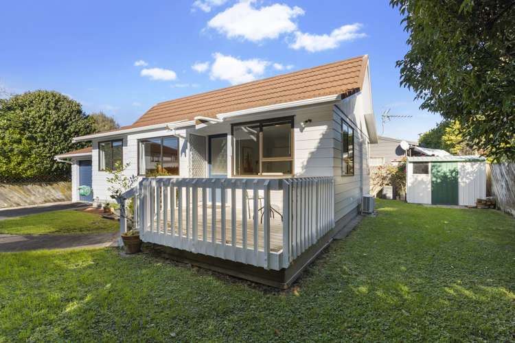 1/7 Vardon Road Green Bay_13