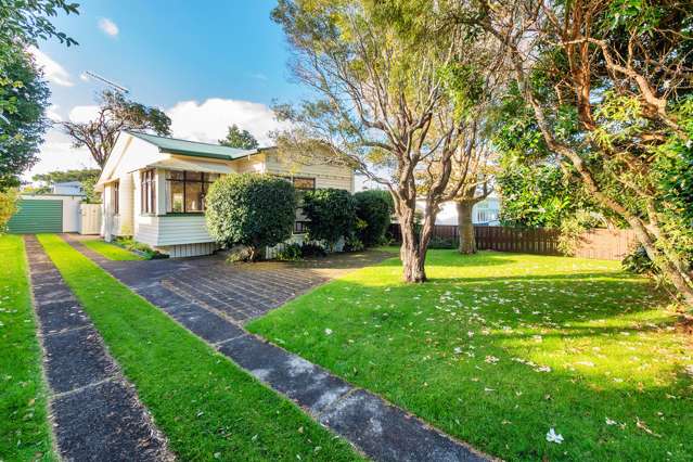 27 Fernleigh Avenue Royal Oak_1