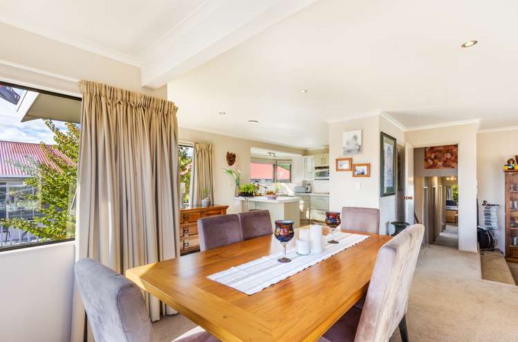 7 Hampstead Place Richmond Heights_10