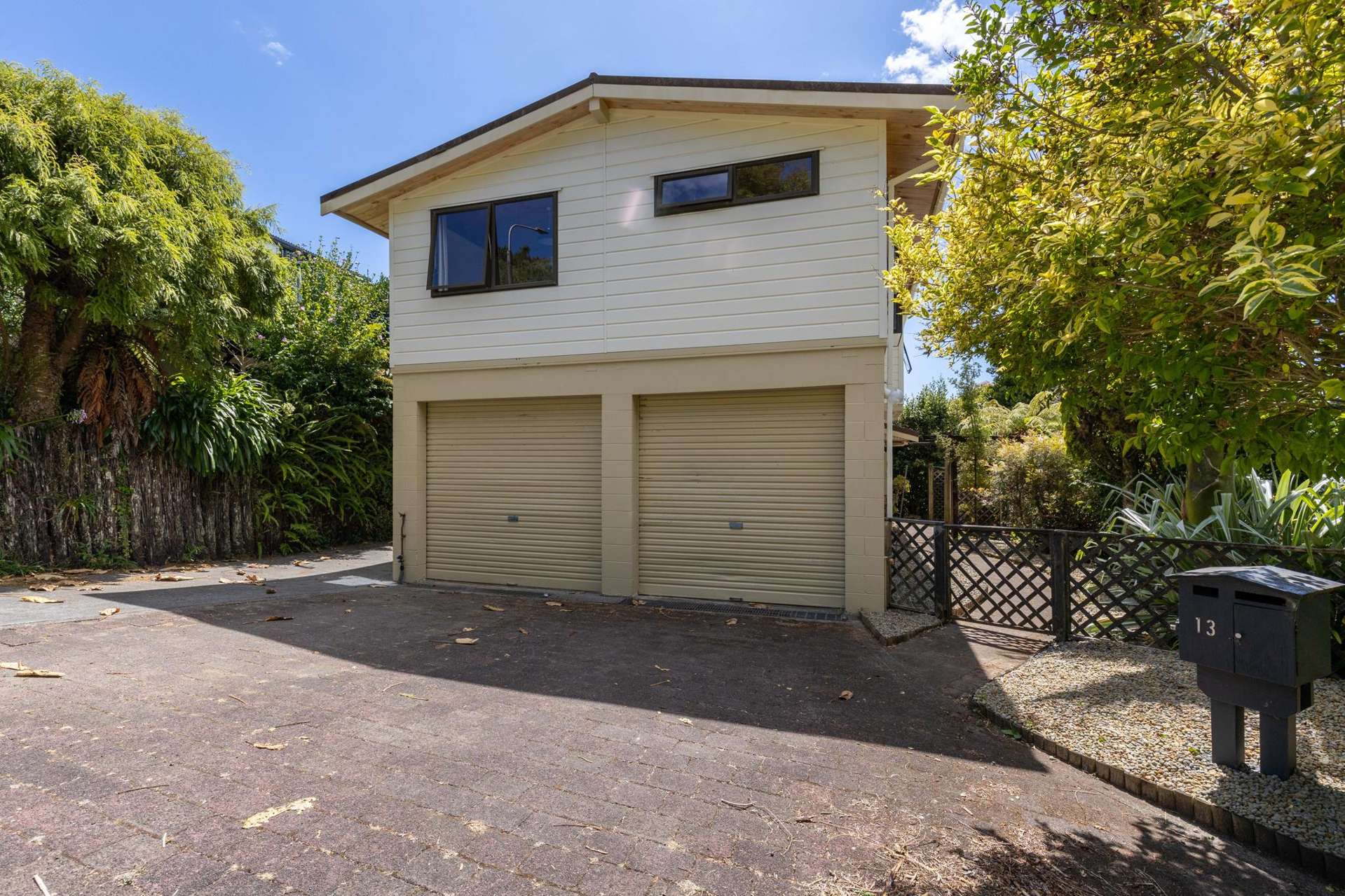 13 Lindaver Grove Merrilands_0