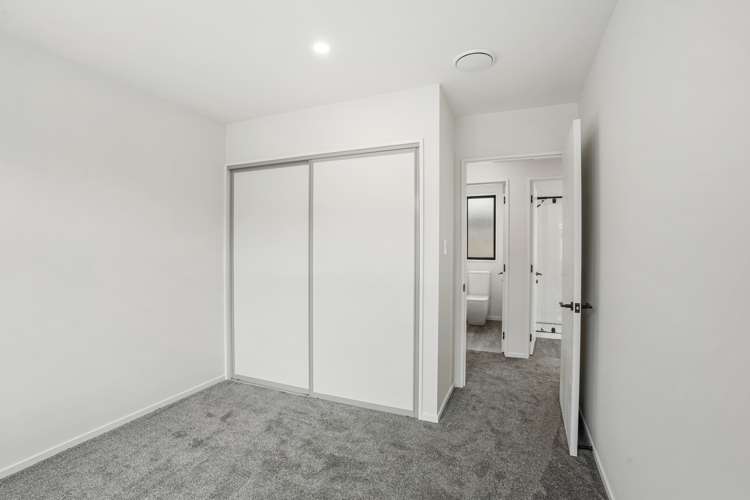 18 Brusio Drive Wigram_9