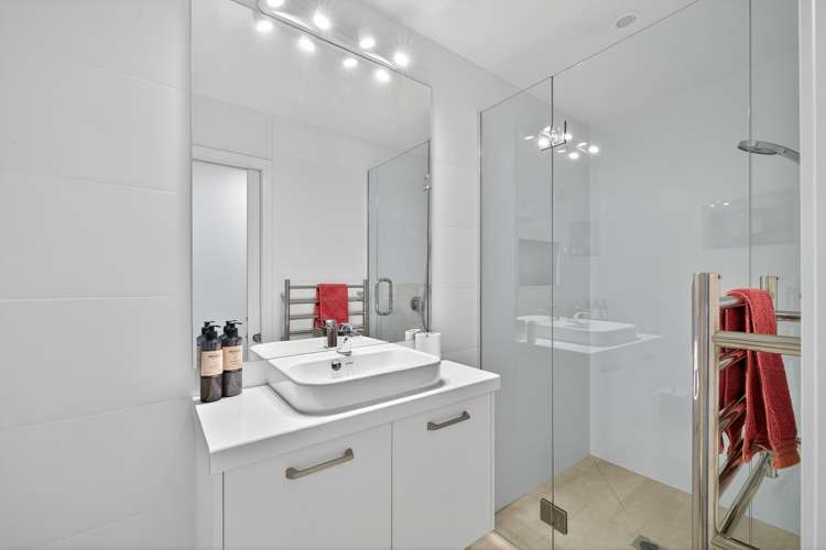 24 Hillplough Heights Richmond_21