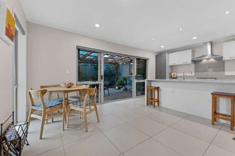 19 Savina Court Flat Bush_4