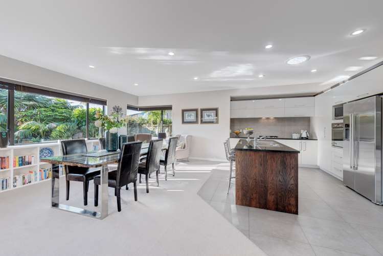 5 Columbia Crescent Beachlands_10