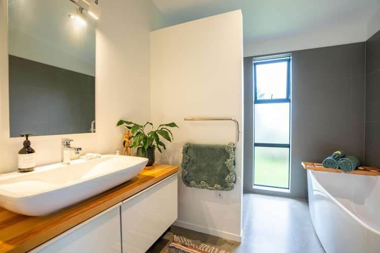 29 Muritai Road Parua Bay_19