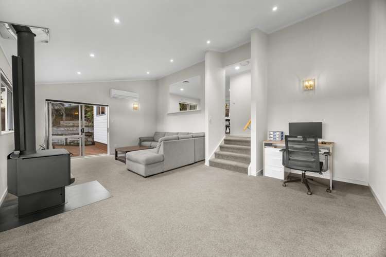 105 Waitakere Road Waitakere_17