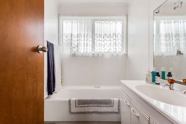 5 Joshua Place Manurewa_10