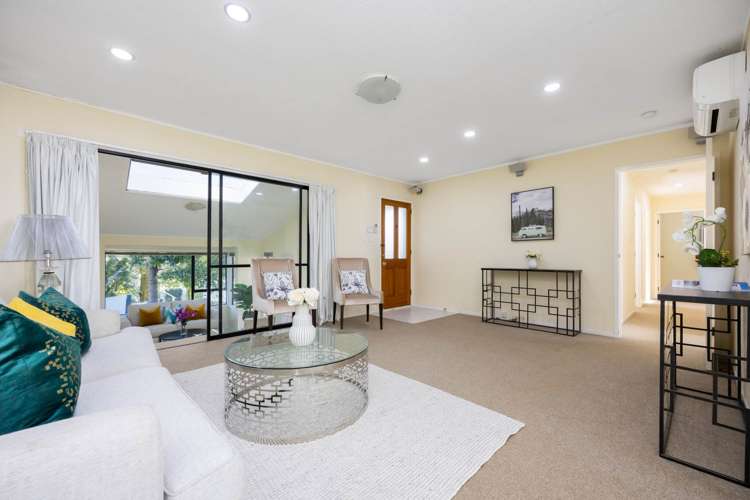 1/56 Oaktree Avenue Browns Bay_6