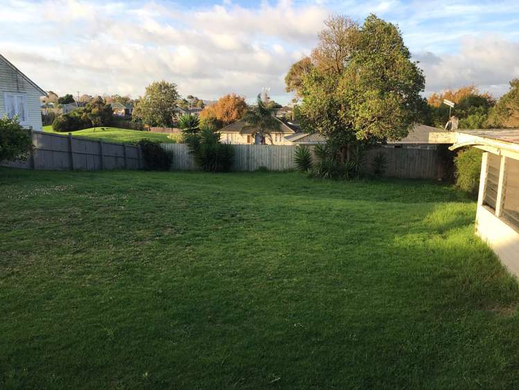 13 Christmas Road Manurewa_11