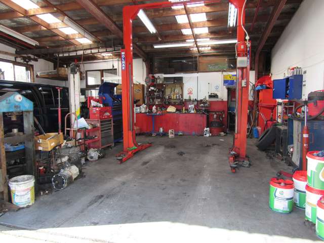 136 South Road Spotswood_1