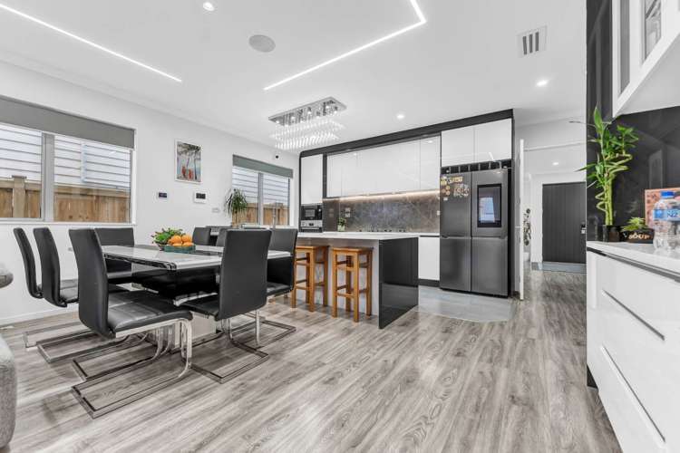 15 Uru Drive Flat Bush_4