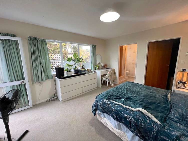 2/84 Racecourse Road Sockburn_4