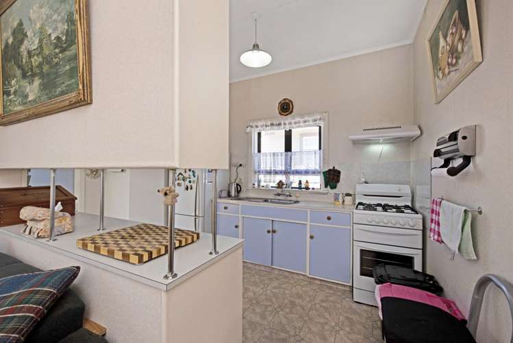 68 Kauri Street Miramar_7