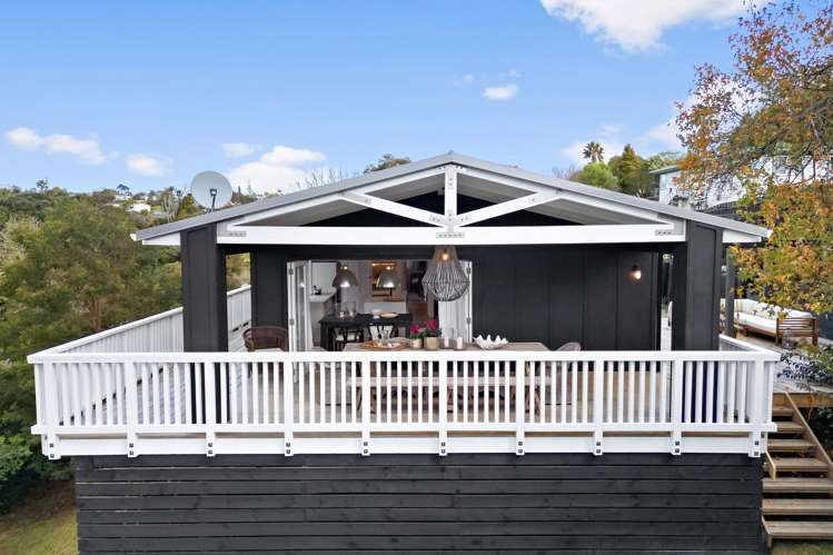 89a Fairclough Road Beach Haven_26