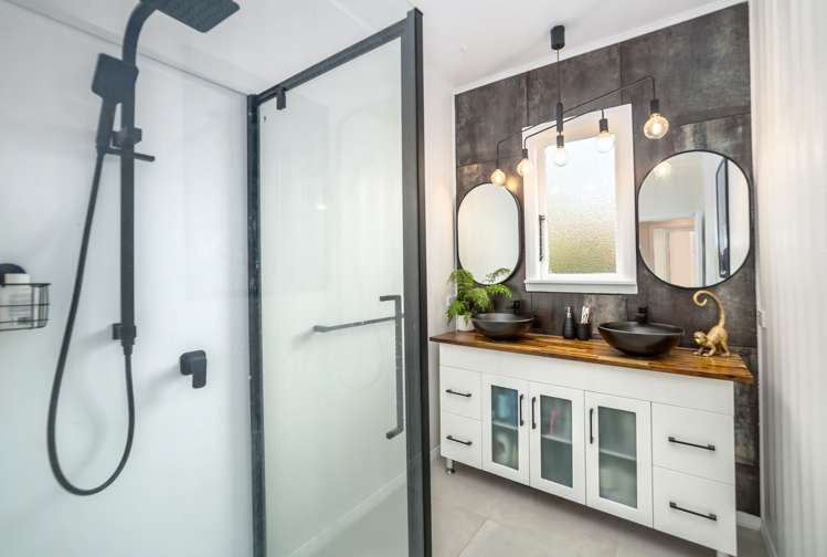 422 High Street South Carterton_5