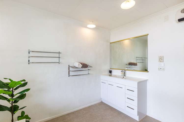 53 Te Hatepe Avenue Taupo_14