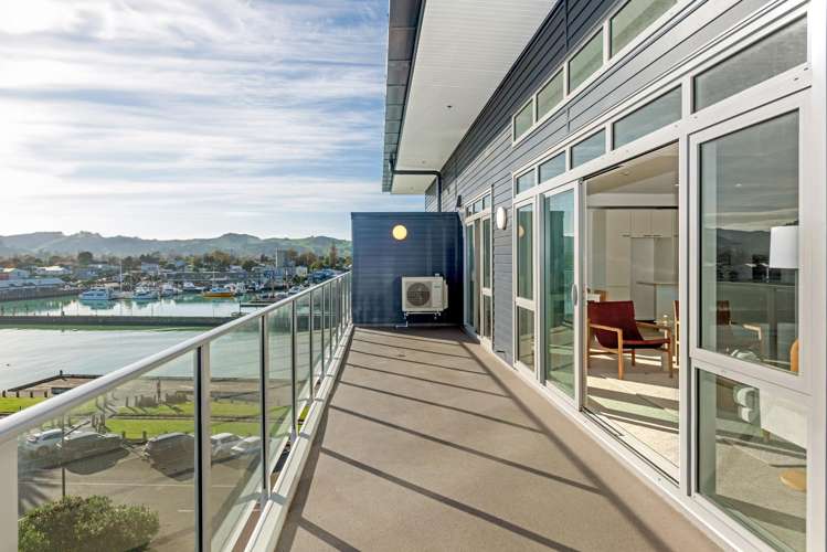 403/4 Reads Quay Gisborne Central_9