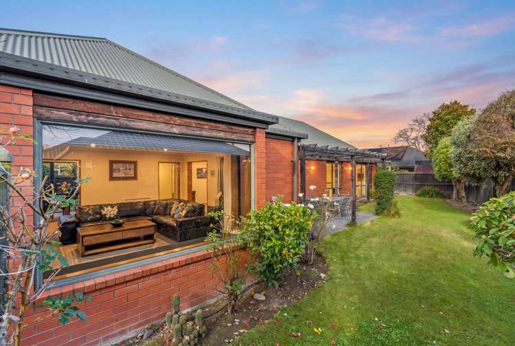 4 Amesbury Mews Avonhead_2