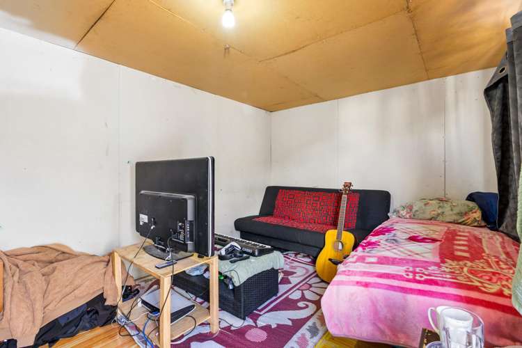 21 Alexander Crescent Otara_10