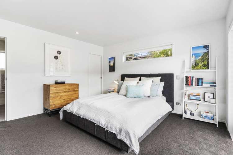 2/3 Knightsbridge Drive Forrest Hill_10