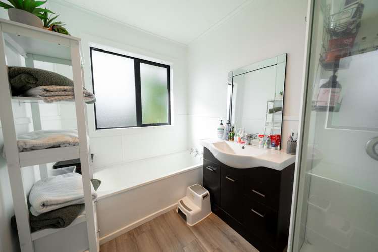 61 Half Mile Road Tuatapere_17