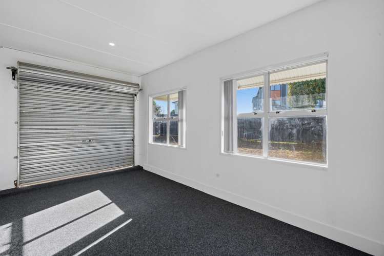 7 Damian Way Weymouth_18