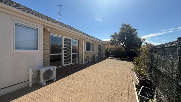 186 Botany Rd Botany Downs_19