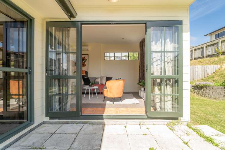 35 Ring Lane Paparangi_8