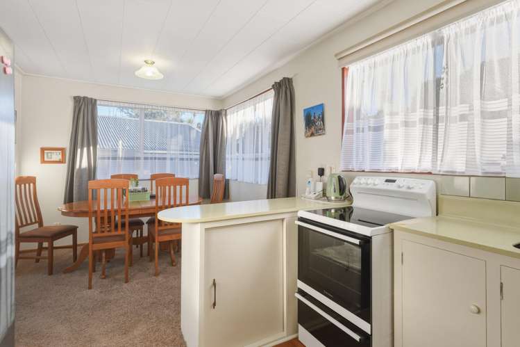 11 Bell Crescent Concord_10