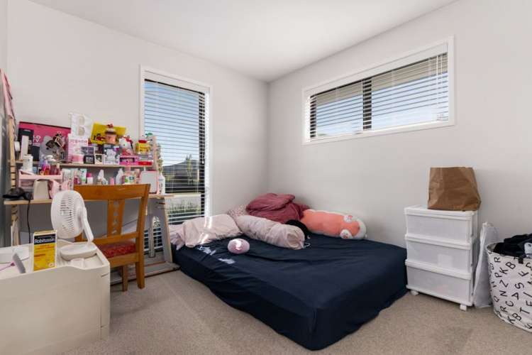 187 Faringdon Boulevard Rolleston_9