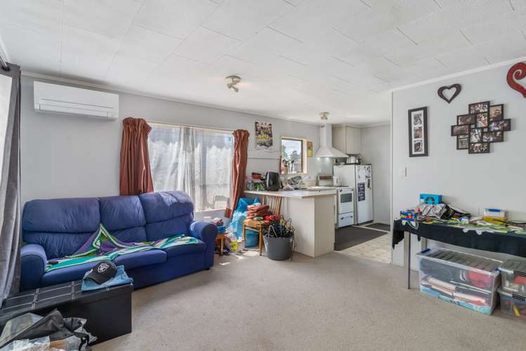 2/39 Settlement Road Papakura_5