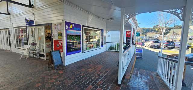 Well established Health Store!