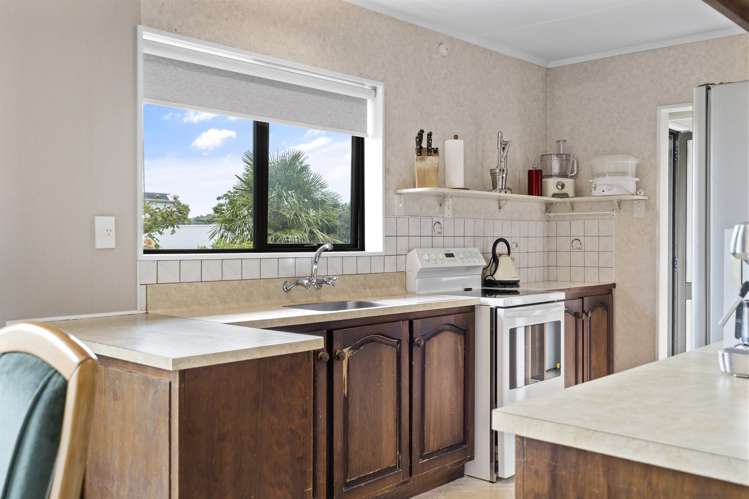 8 Robyn Hyde Place Leamington_7