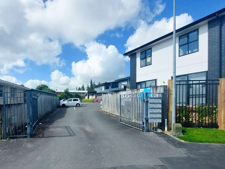 19J Inverness Avenue 1074_12