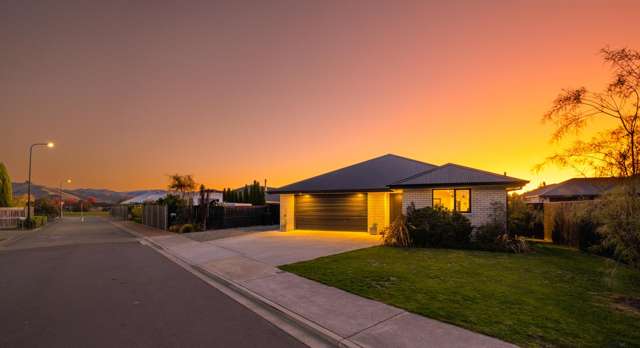 Modern and easy-care on Camborne