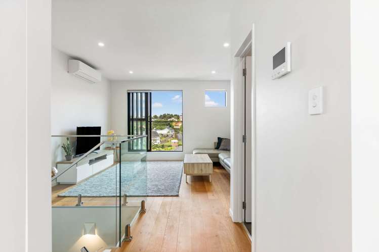 11/32 Karori Crescent Orakei_7