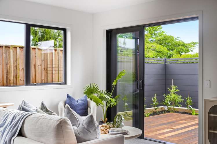 2/19 Clark Street Levin_16