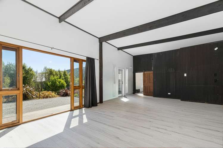 12 Manuka Drive Ngakuta Bay_11