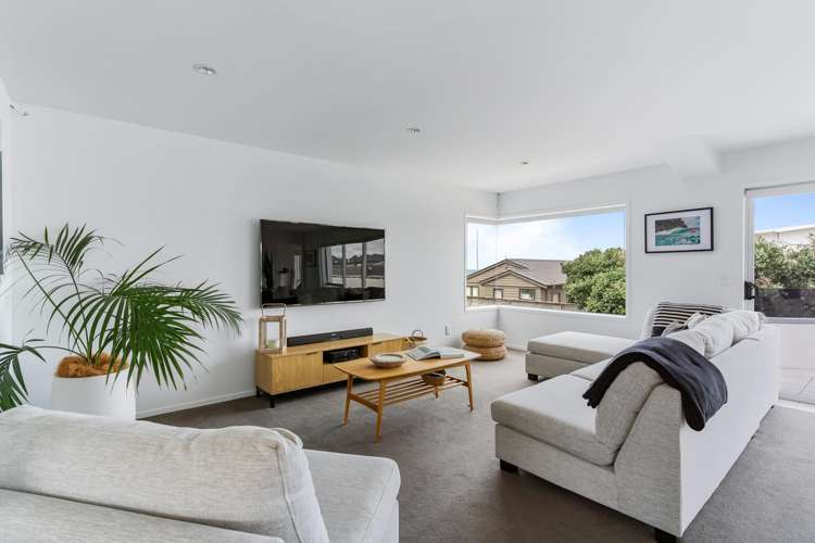 4/111 Hunt Road Whangamata_5