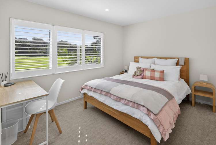 8C Jern Place Eastern Beach_26