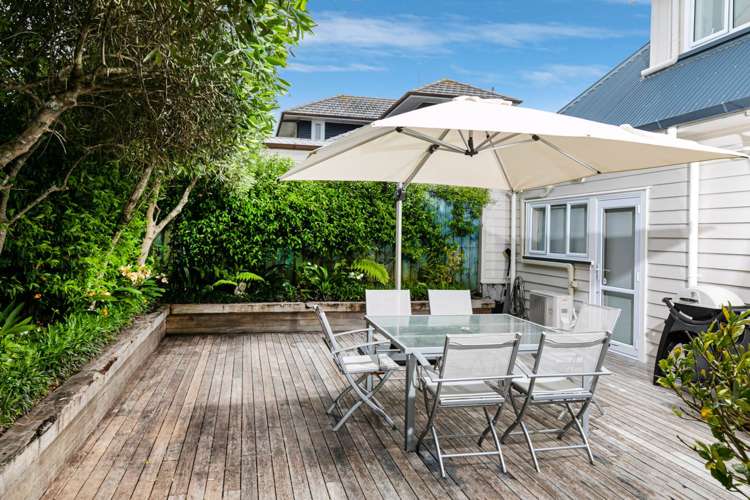 2/42 East Coast Road Milford_25