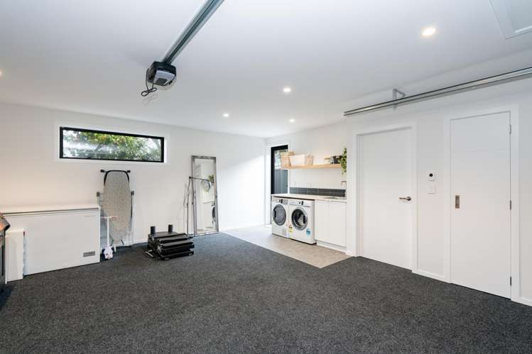 375 Herbert Street Windsor_18