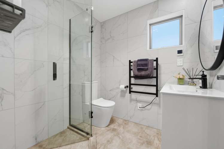 70 Hughs Way Flat Bush_24
