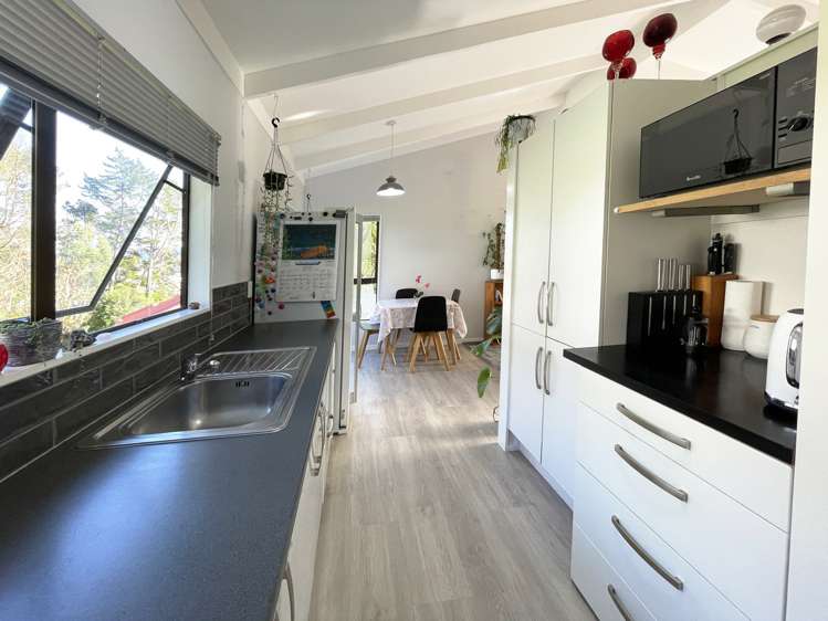 24b Tikorangi Place Morningside_6