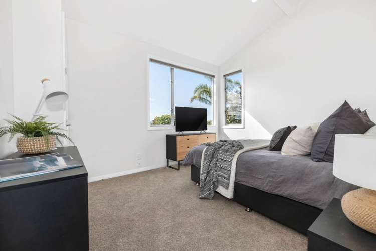 9 Intrepid Crescent Beachlands_27